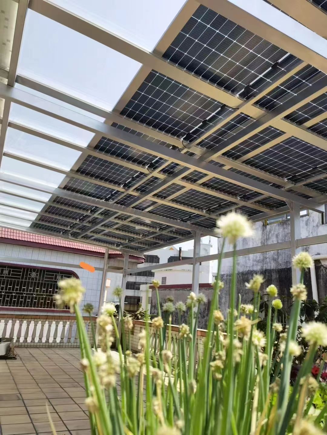 鄄城别墅家用屋顶太阳能发电系统安装